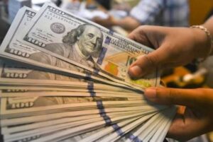 لليوم الثالث.. المركزي يضخ العملات ويحدث تأثيراً مباشراً على إستقرار أسعار الصرف
