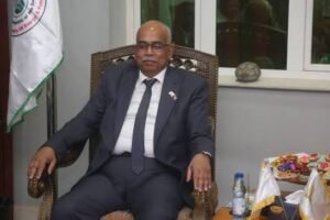 وزير الطاقة يتحدث عن ربط الولايات بشبكة نقل وتوزيع المواد البترولية 12 وزير الطاقة يتحدث عن ربط الولايات بشبكة نقل وتوزيع المواد البترولية