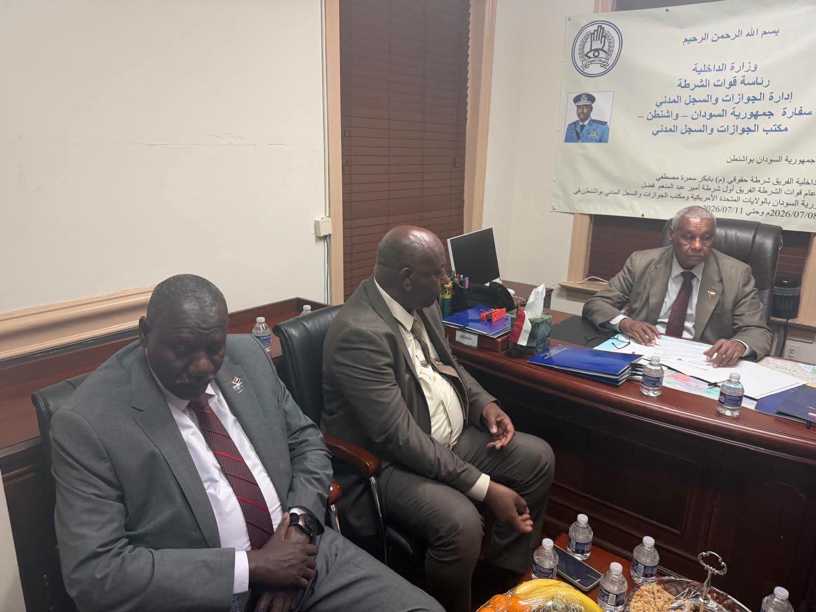 وزير الداخلية ومدير الشرطة يتفقدان مقر السفارة السودانية بواشنطن 11 FB IMG 1783769589338
