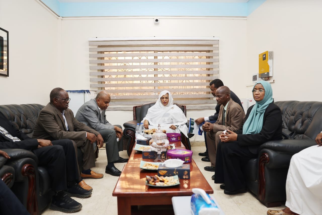 محافظ بنك السودان تتحدث عن أهمية أحد الأعمدة الأساسية لشبكة الأمان المالي 11 IMG 20260711 WA0311