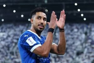 الدوسري يقترب من مغادرة الهلال