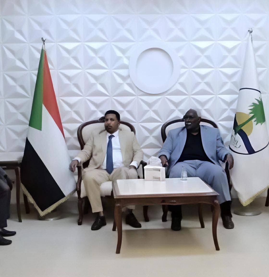 وزير الثروة الحيوانية يتنبأ لنهر النيل تكون مركزاً إقليمياً يسد الفجوة الغذائية لدول مجلس التعاون الخليجي 11 FB IMG 1787775027741