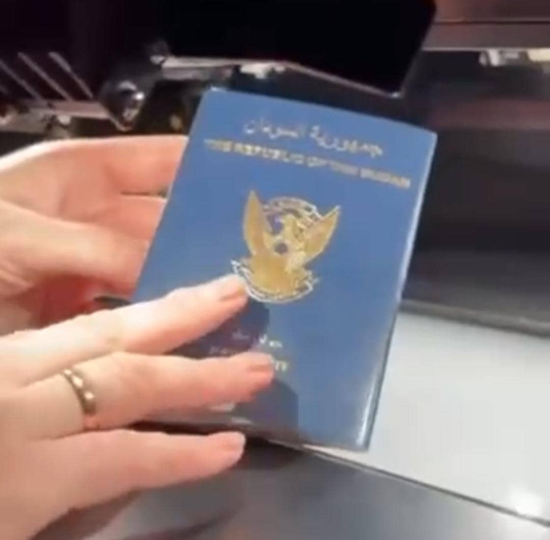 بالفيديو | السلطات البلاروسية تستعرض الجواز السوداني بأنه الأقوى عالميا ! 2 IMG 20260905 WA0015